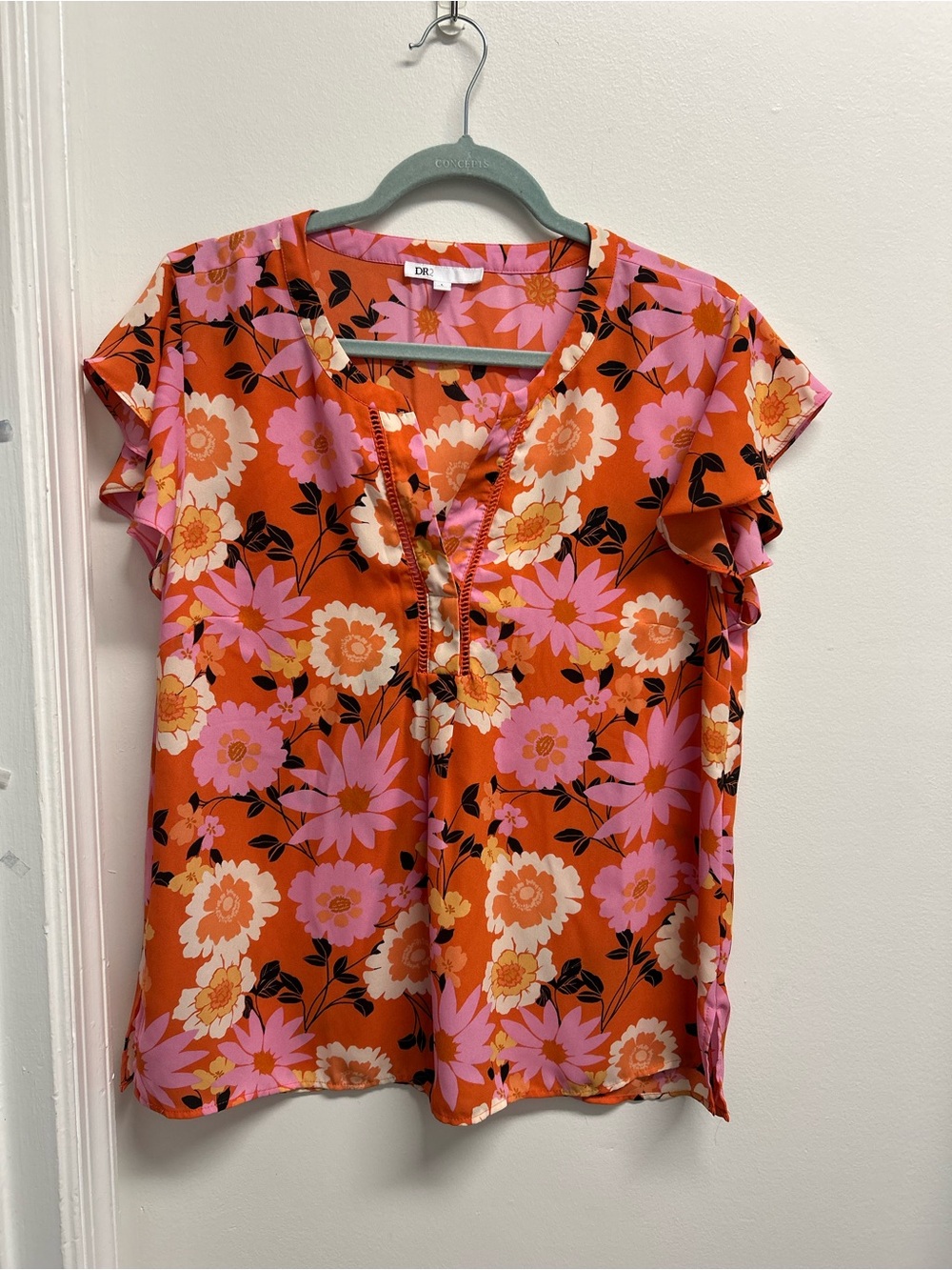 Orange with Pink Floral Crepe Flutter Sleeve Top size Large
